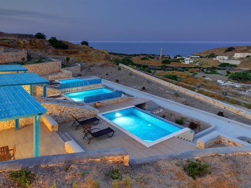 Desiterra Resort Suites & Villas 卡特瑞杜斯 外观 照片